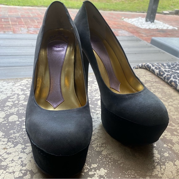 Hale’ Bob “Vero Cuoio” platform pump. Gray& black soft leather upper. Size 8 1/2 - Picture 6 of 13